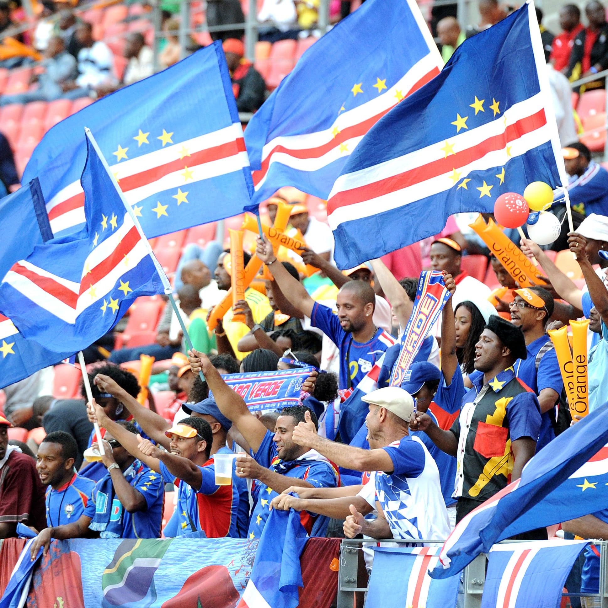 La nación más pequeña del Mundial volvió a casa ante un océano azul